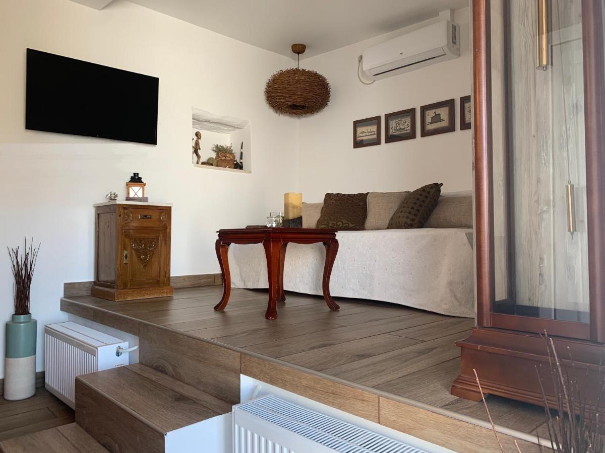 Holiday home Moeses House Asfendiou