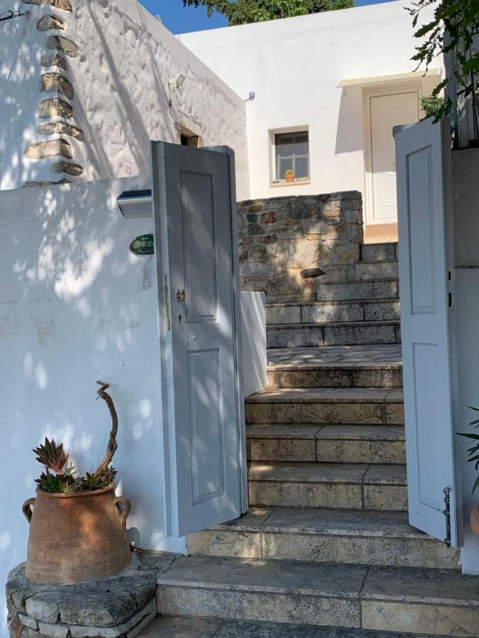 Moeses House * Asfendiou