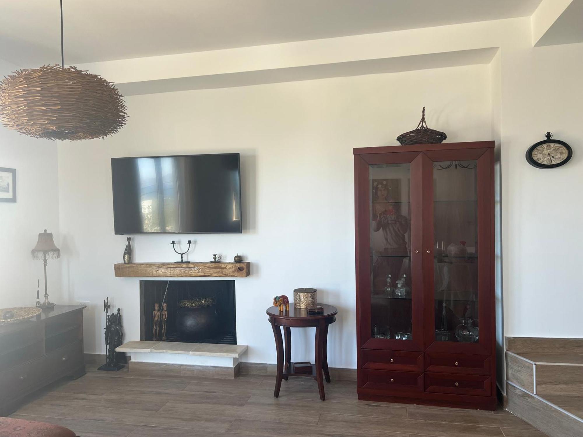 Moeses House
